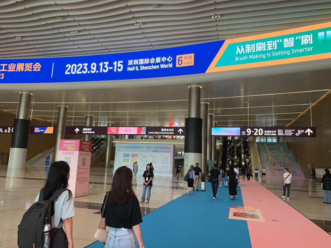 Sınır ötesi e-ticaret platformlarında satılan en çok satan ürünler hangi Donanım ürünleridir?